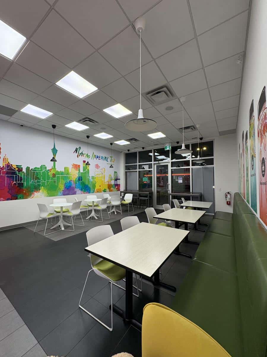 2539 17 St NW — Edmonton - Photo 2 of 140