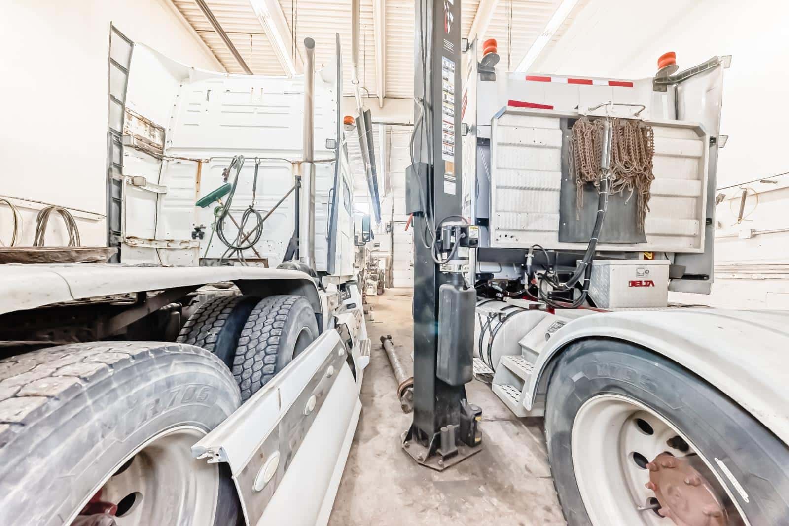 Edmonton — Edmonton - Photo 2 of 12