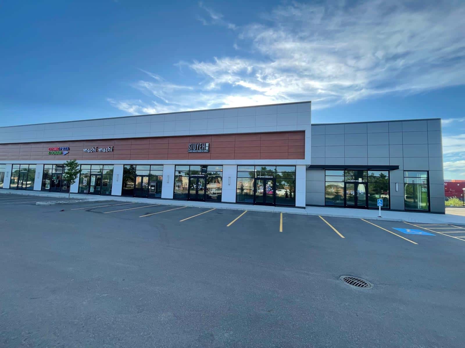 3707 Gateway Blvd NW — Edmonton - Photo 5 of 42