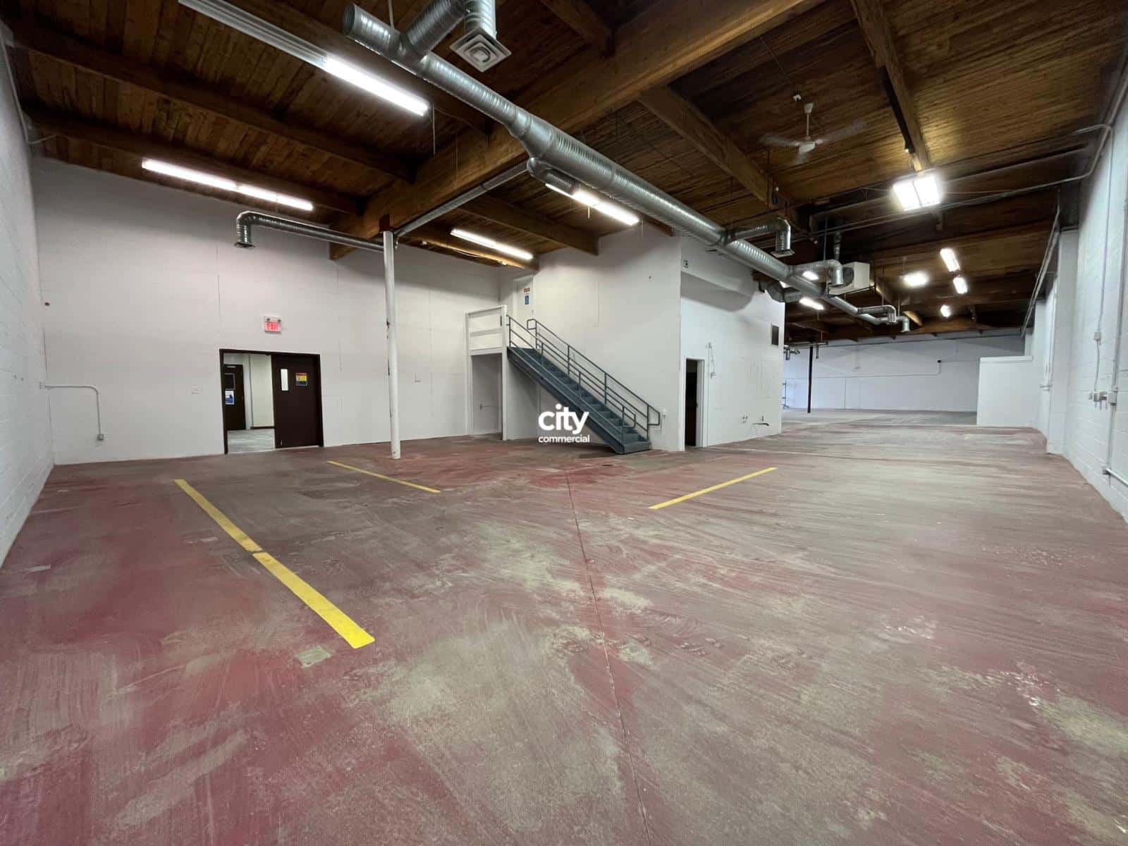 Edmonton — Edmonton - Photo 4 of 36