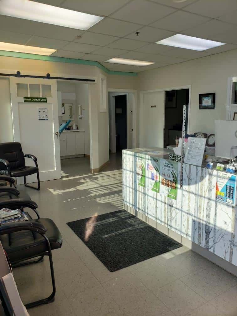 Edmonton — Edmonton - Photo 4 of 21