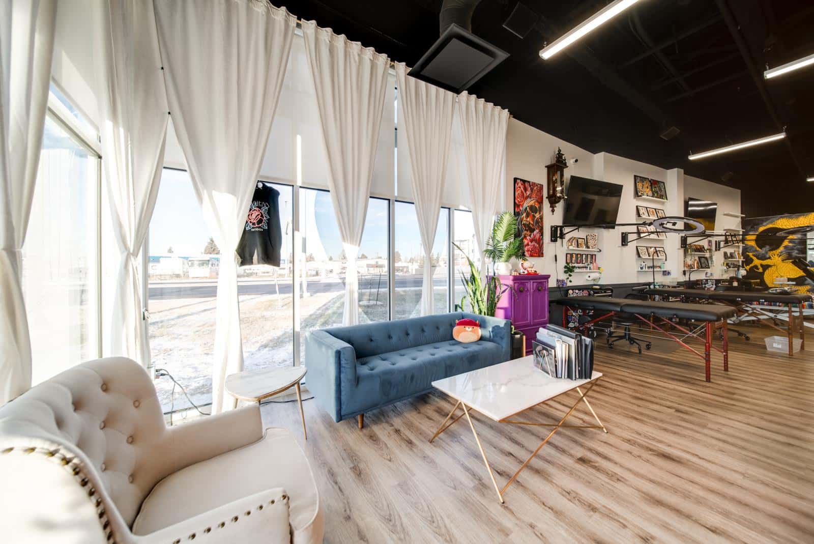 Edmonton — Edmonton - Photo 4 of 81