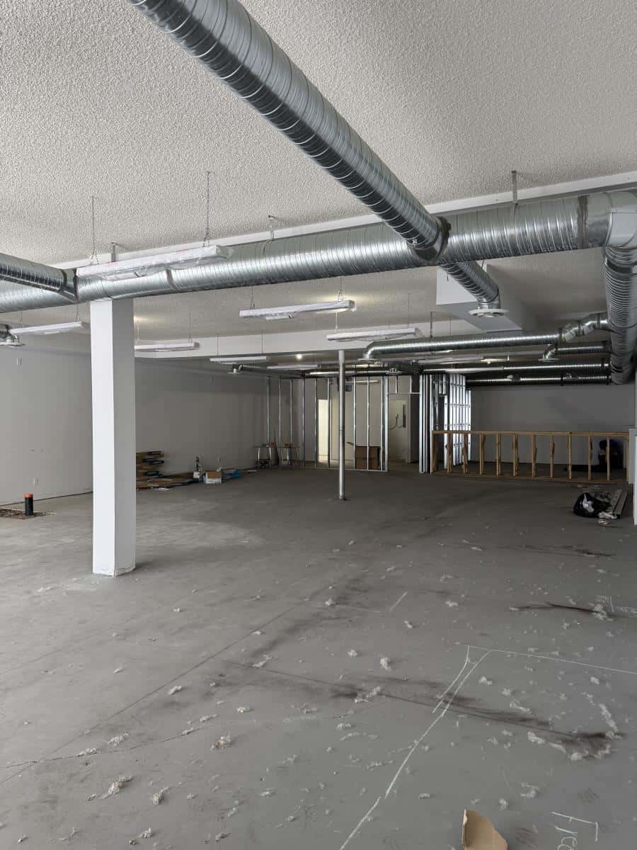 Edmonton — Edmonton - Photo 3 of 42