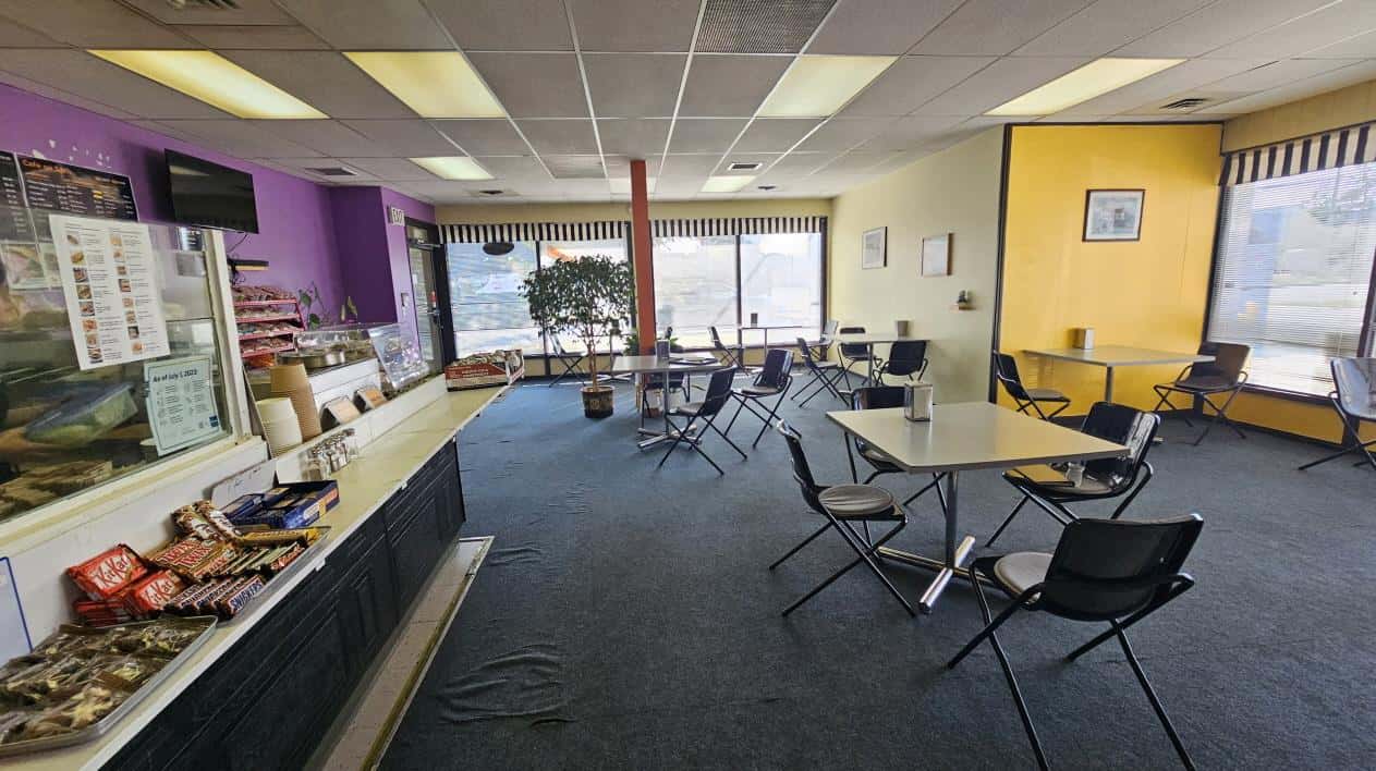 Edmonton — Edmonton - Photo 2 of 36