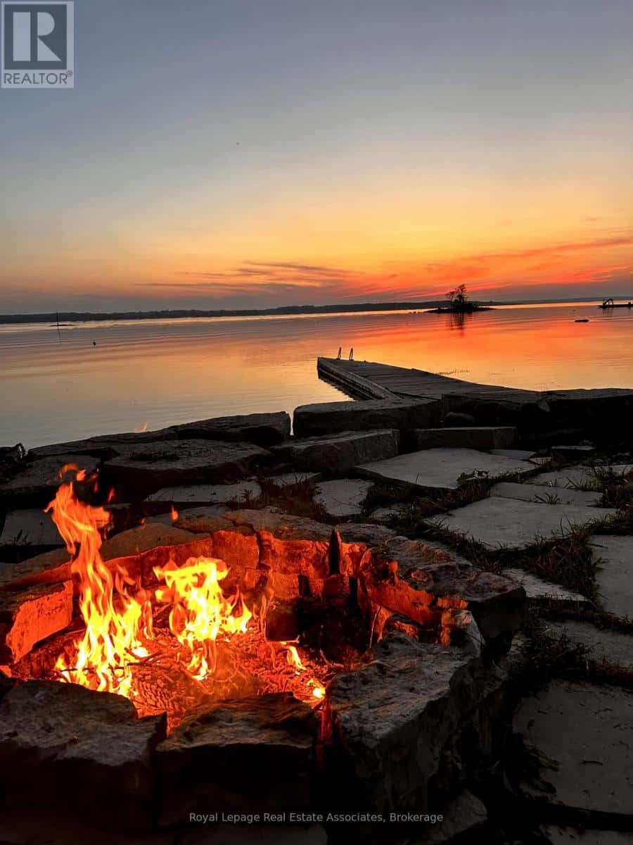 14 LONG POINT ROAD — Tay (Waubaushene), Ontario - Photo 5 of 33