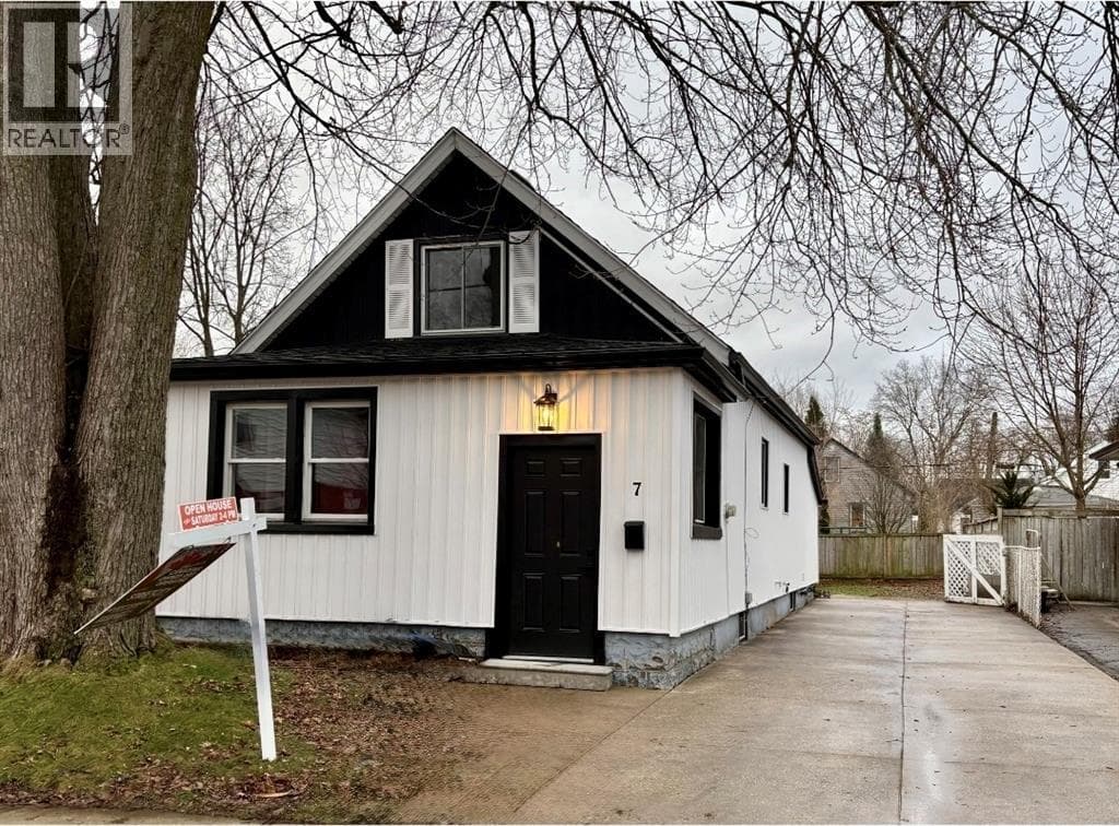 7 FORBES STREET — London, Ontario - Main photo
