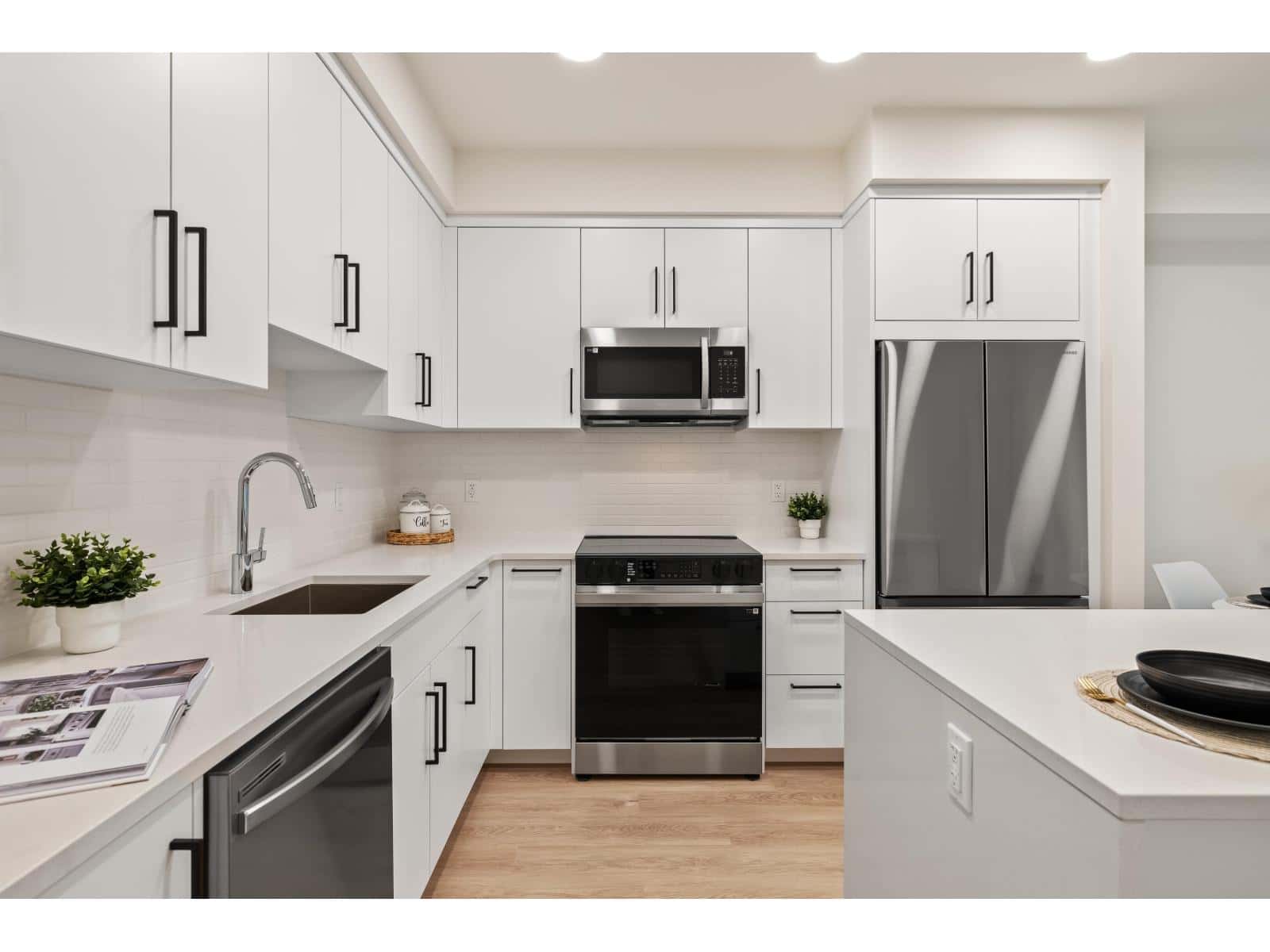 209 33816 SOUTH FRASER WAY — Abbotsford, British Columbia - Photo 5 of 19