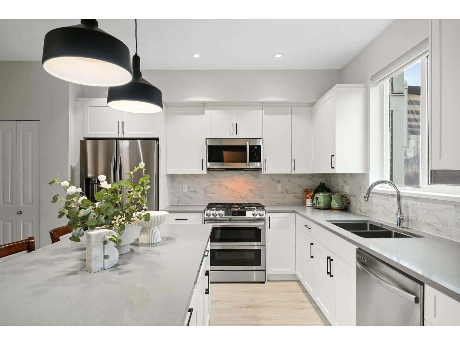 20181 83 AVENUE — Langley, British Columbia - Photo 5 of 33