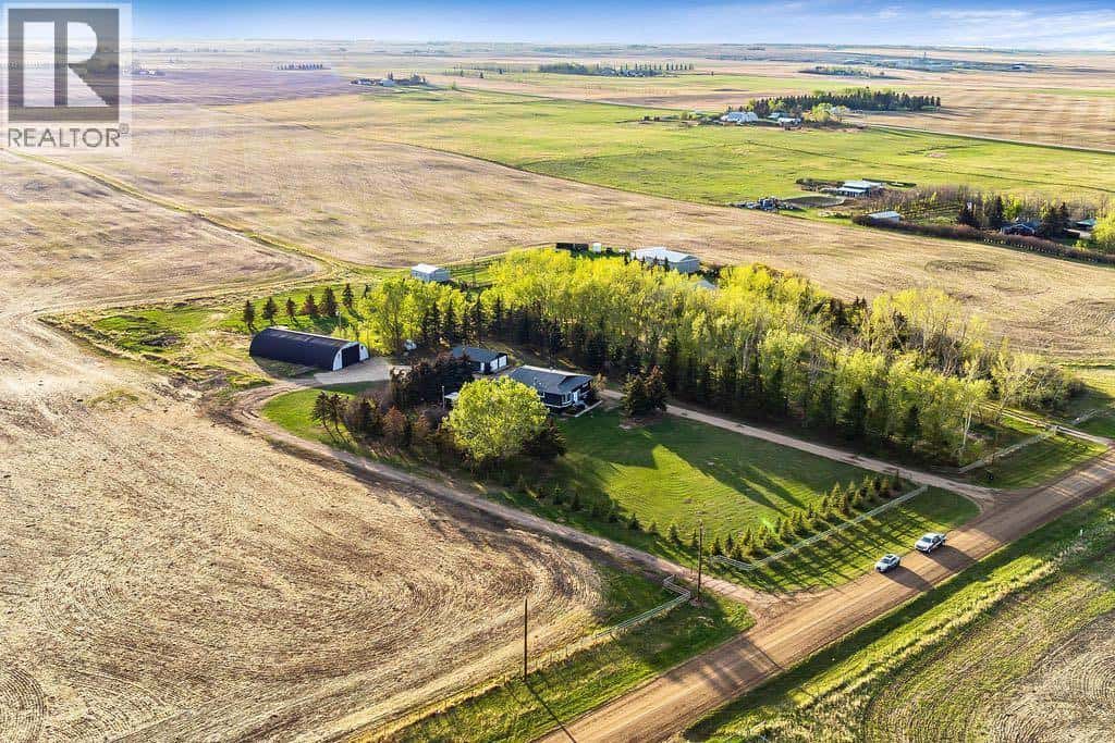 271159 Range Road 283 — Rural Rocky View County, Alberta - Photo 2 of 50