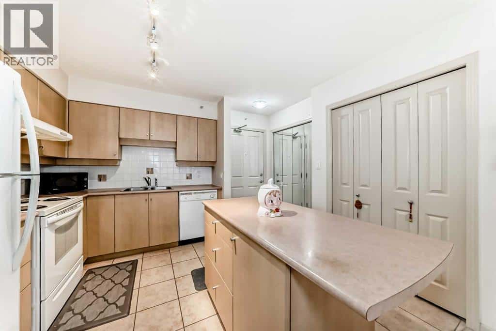 602, 650 10 Street SW — Calgary, Alberta - Photo 5 of 29