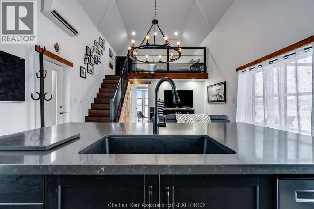 29060 Jane ROAD — Thamesville, Ontario - Photo 5 of 31