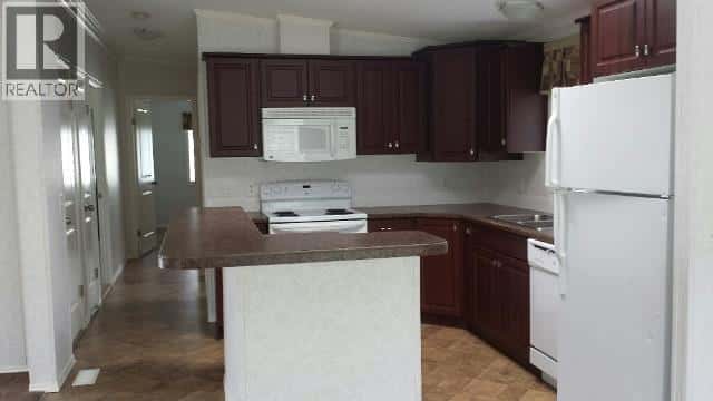 217 ZACKS Road Unit# 19 — Nakusp, British Columbia - Photo 5 of 18