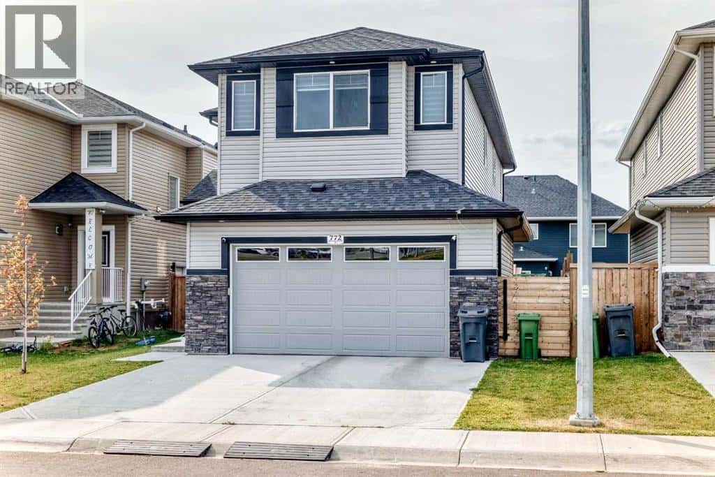 772 Edgefield Crescent — Strathmore, Alberta - Photo 2 of 37