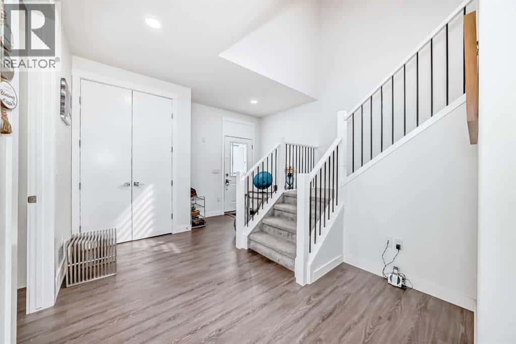 772 Edgefield Crescent — Strathmore, Alberta - Photo 5 of 37