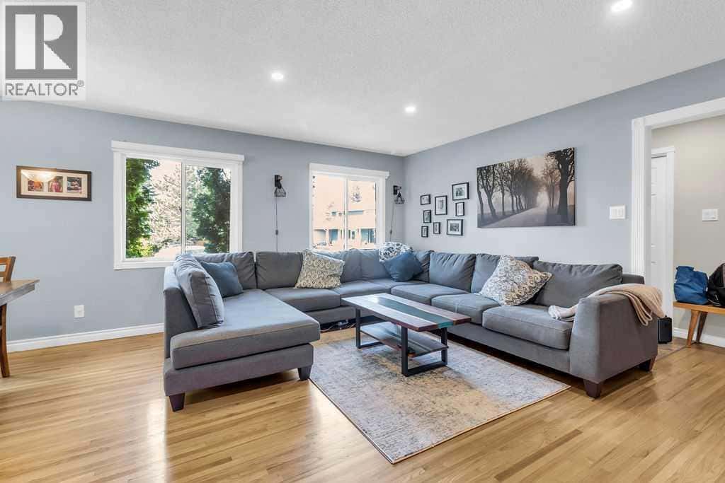 1215 Mapleglade Place SE — Calgary, Alberta - Photo 3 of 50