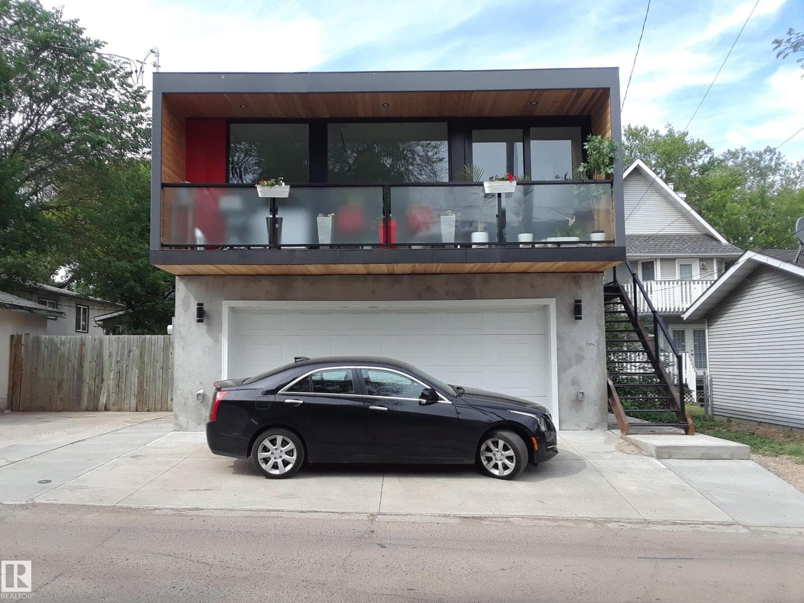 9831 83 AV NW — Edmonton, Alberta - Main photo