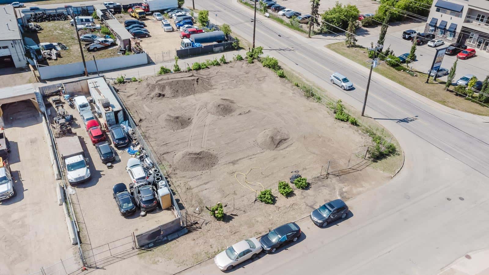 5405 129 Avenue — Edmonton - Photo 5 of 12