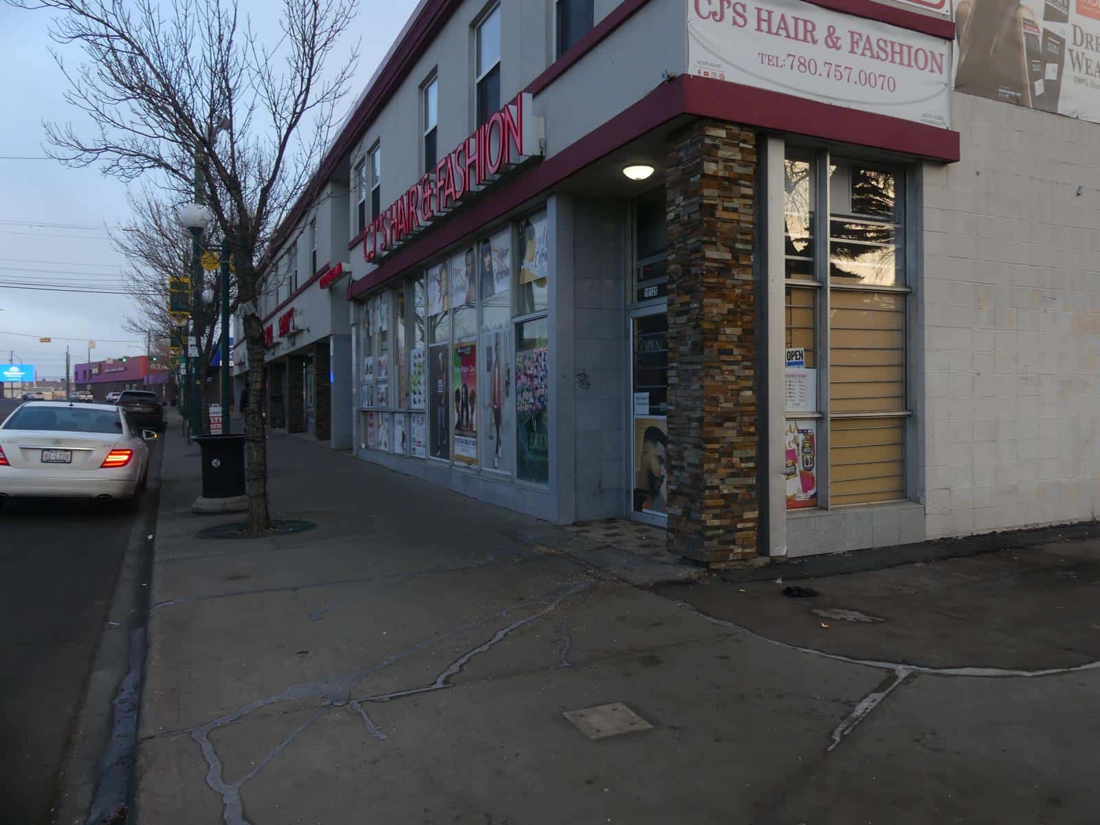 Edmonton — Edmonton - Photo 3 of 12