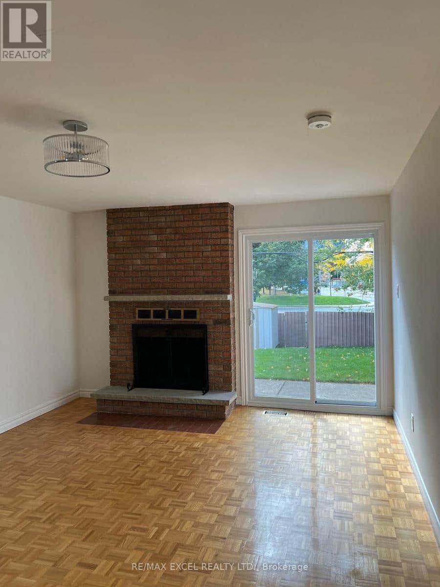 GROUND (UNIT B) - 53 HICKORYNUT DRIVE - Photo 5 of 16, Toronto (Pleasant View), Ontario