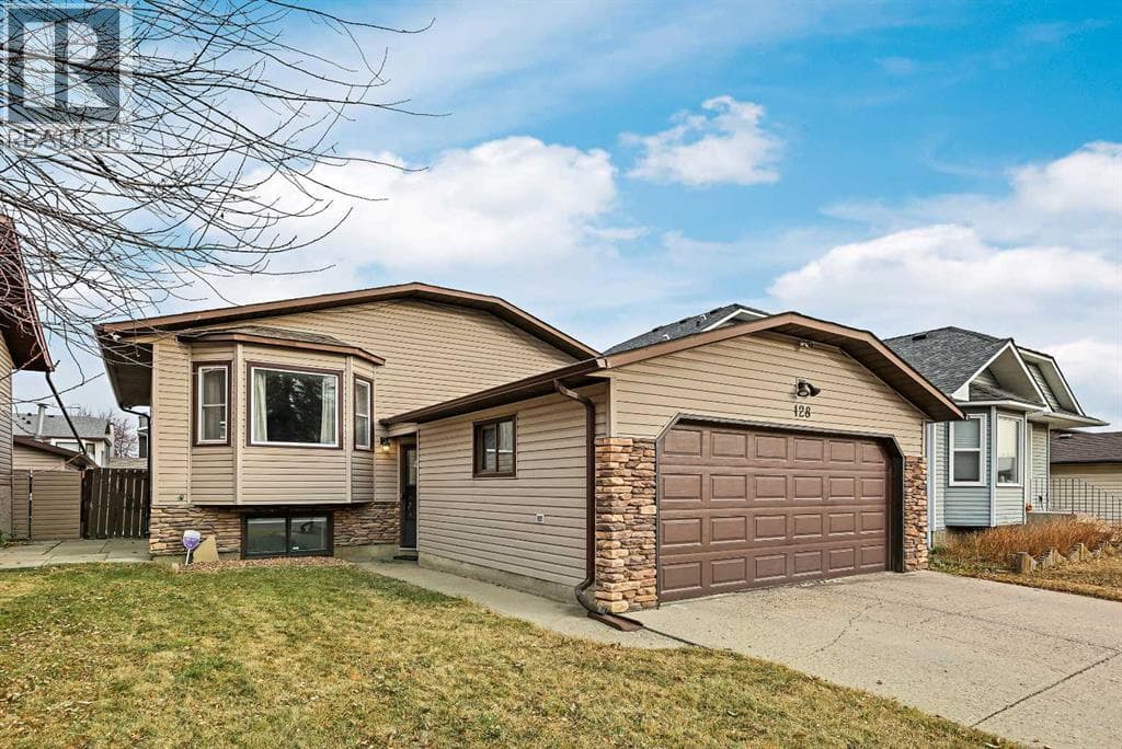 128 Ventura Way NE — Calgary, Alberta - Main photo