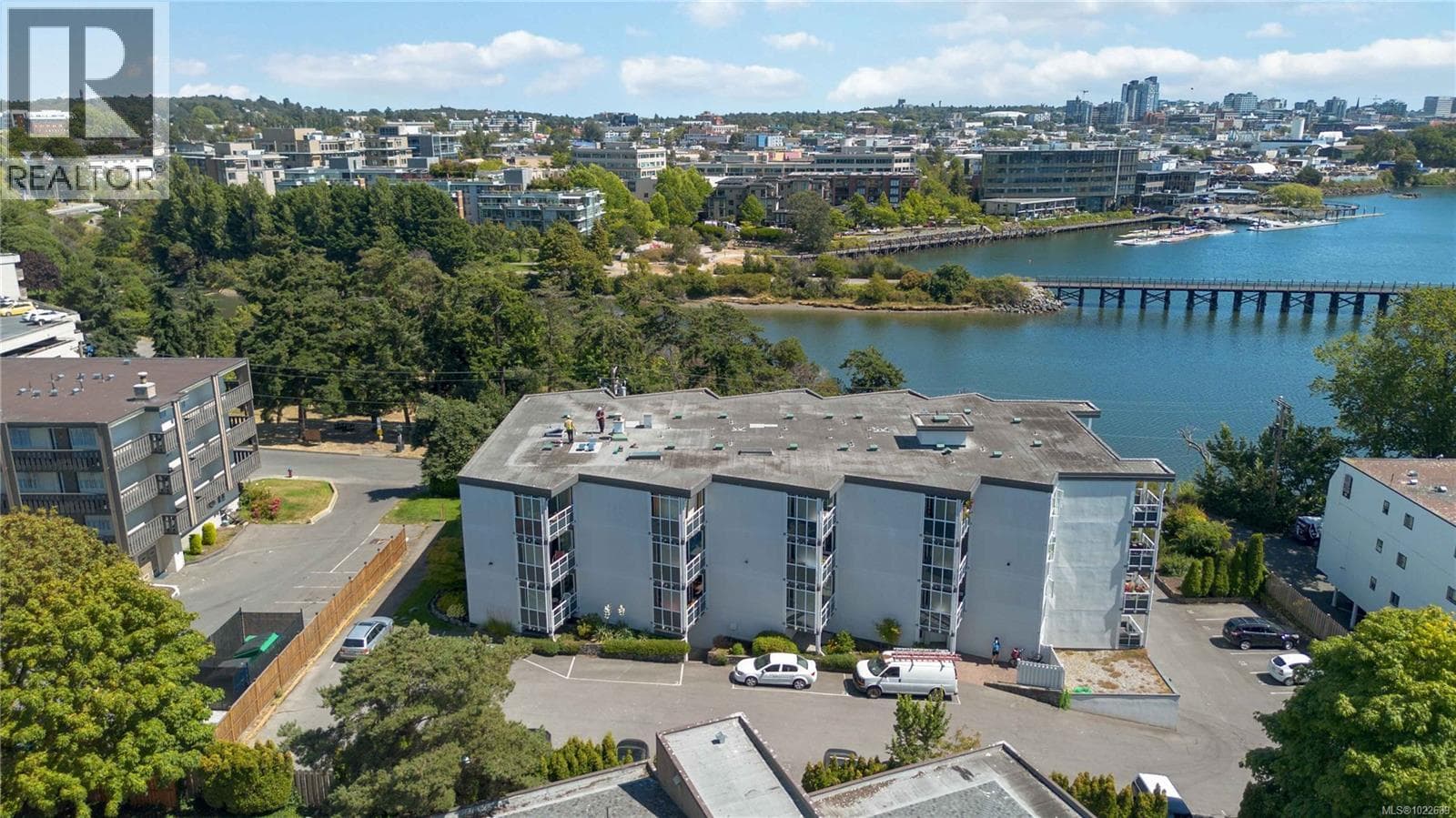 236 2930 Washington Ave — Victoria, British Columbia - Main photo