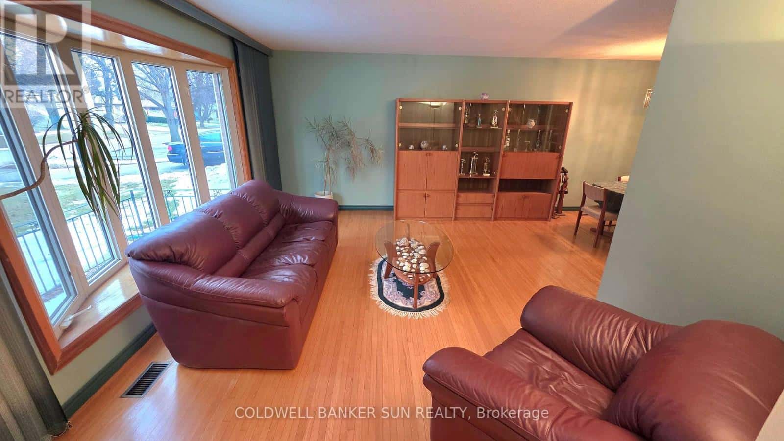 23 BROOKDALE CRESCENT — Brampton (Avondale), Ontario - Photo 4 of 25