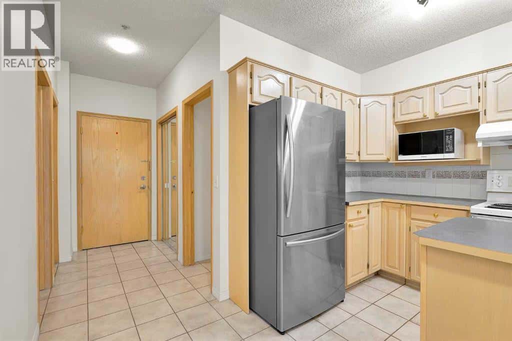 210, 103 10 Avenue NW — Calgary, Alberta - Photo 4 of 43