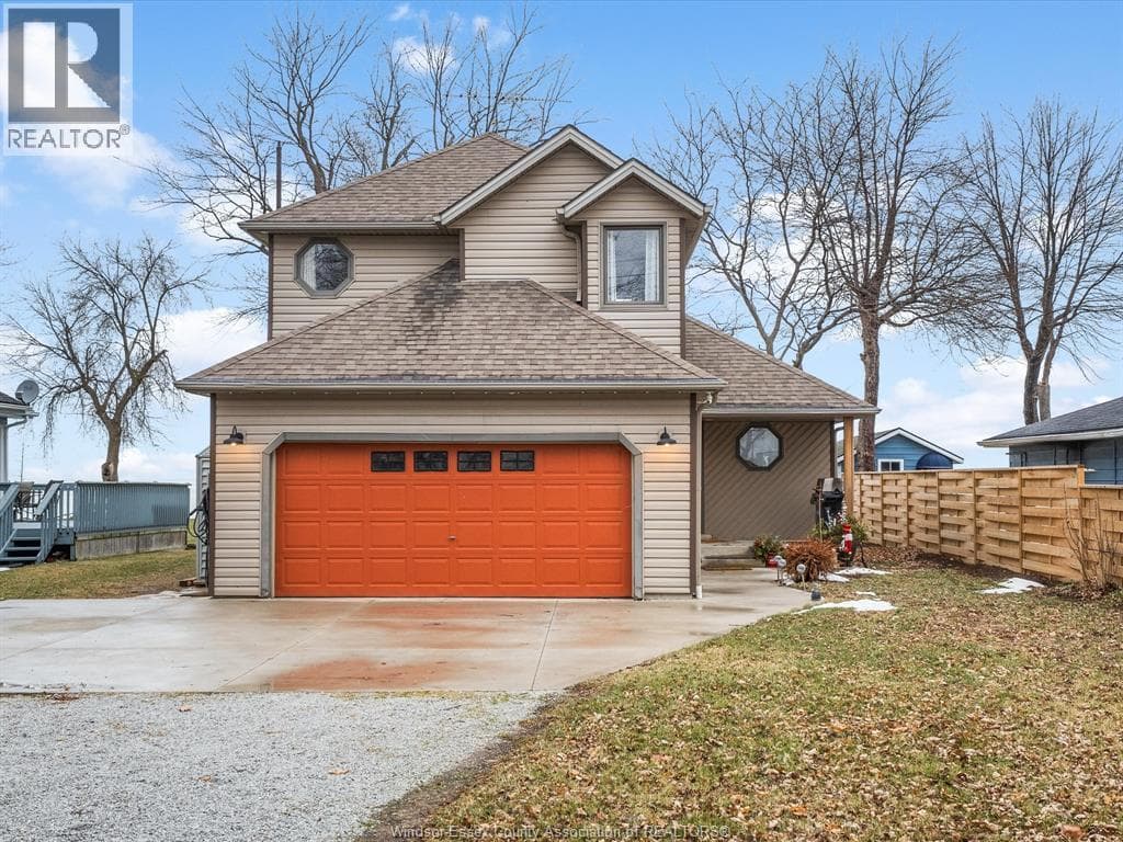 419 CHARRON BEACH — Lakeshore, Ontario - Main photo