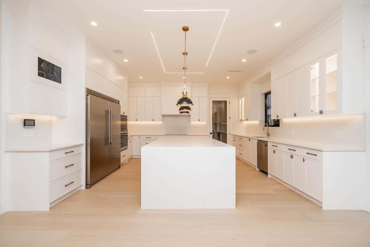 19730 33A AVENUE — Langley, British Columbia - Photo 5 of 15