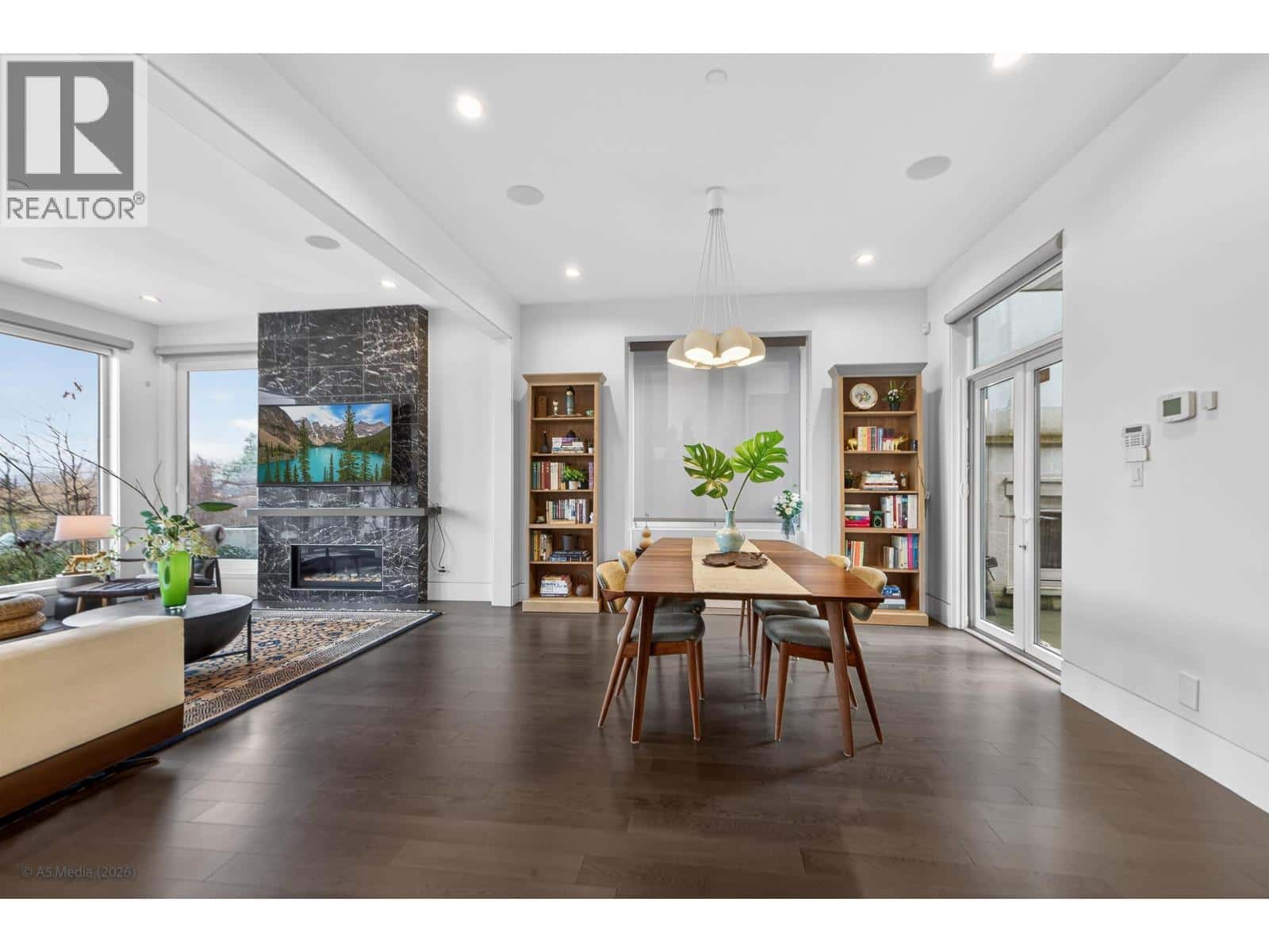 4350 LOCARNO CRESCENT — Vancouver, British Columbia - Photo 5 of 30