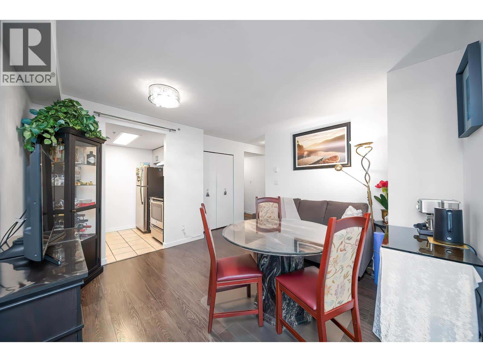 2303 1188 HOWE STREET — Vancouver, British Columbia - Photo 4 of 28