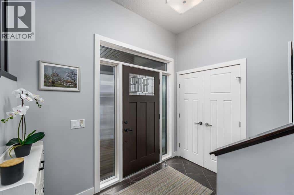 370 Williamstown Green NW — Airdrie, Alberta - Photo 4 of 45