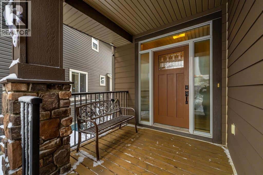 370 Williamstown Green NW — Airdrie, Alberta - Photo 2 of 45