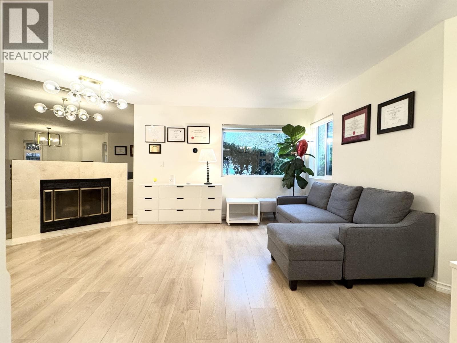 6 5111 MAPLE ROAD — Richmond, British Columbia - Main photo