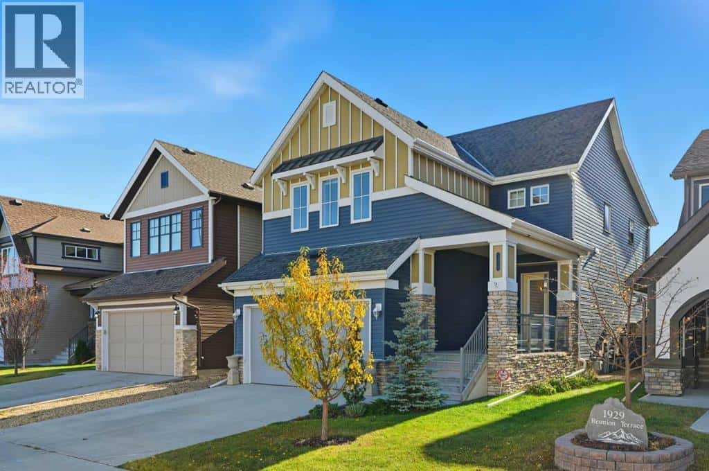 1925 Reunion Terrace NW — Airdrie, Alberta - Photo 3 of 49