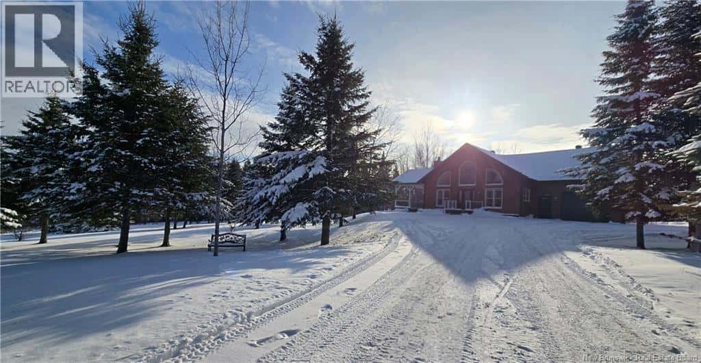 7663 17 Route — Kedgwick, New Brunswick - Photo 3 of 37