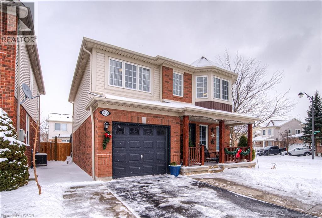 23 MAYO Avenue — Cambridge, Ontario - Main photo