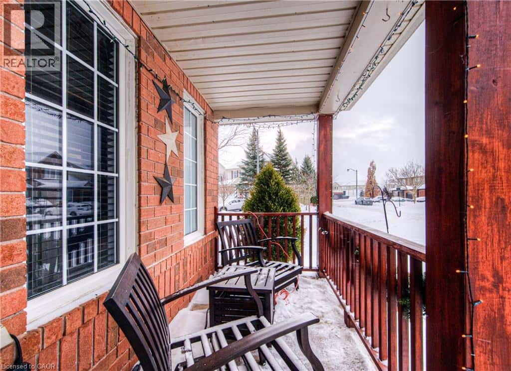 23 MAYO Avenue — Cambridge, Ontario - Photo 5 of 47