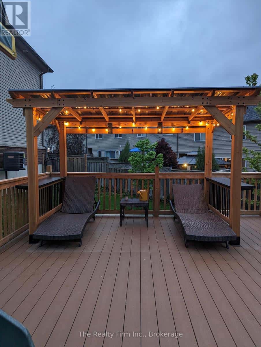 721 CRAWFORD CRESCENT — Woodstock (Woodstock - South), Ontario - Photo 5 of 32