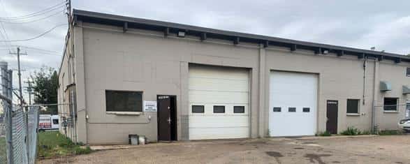 Edmonton — Edmonton - Photo 5 of 6