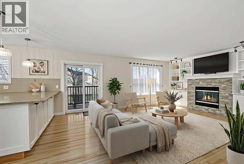 232 Oakmere Place — Chestermere, Alberta - Photo 3 of 50