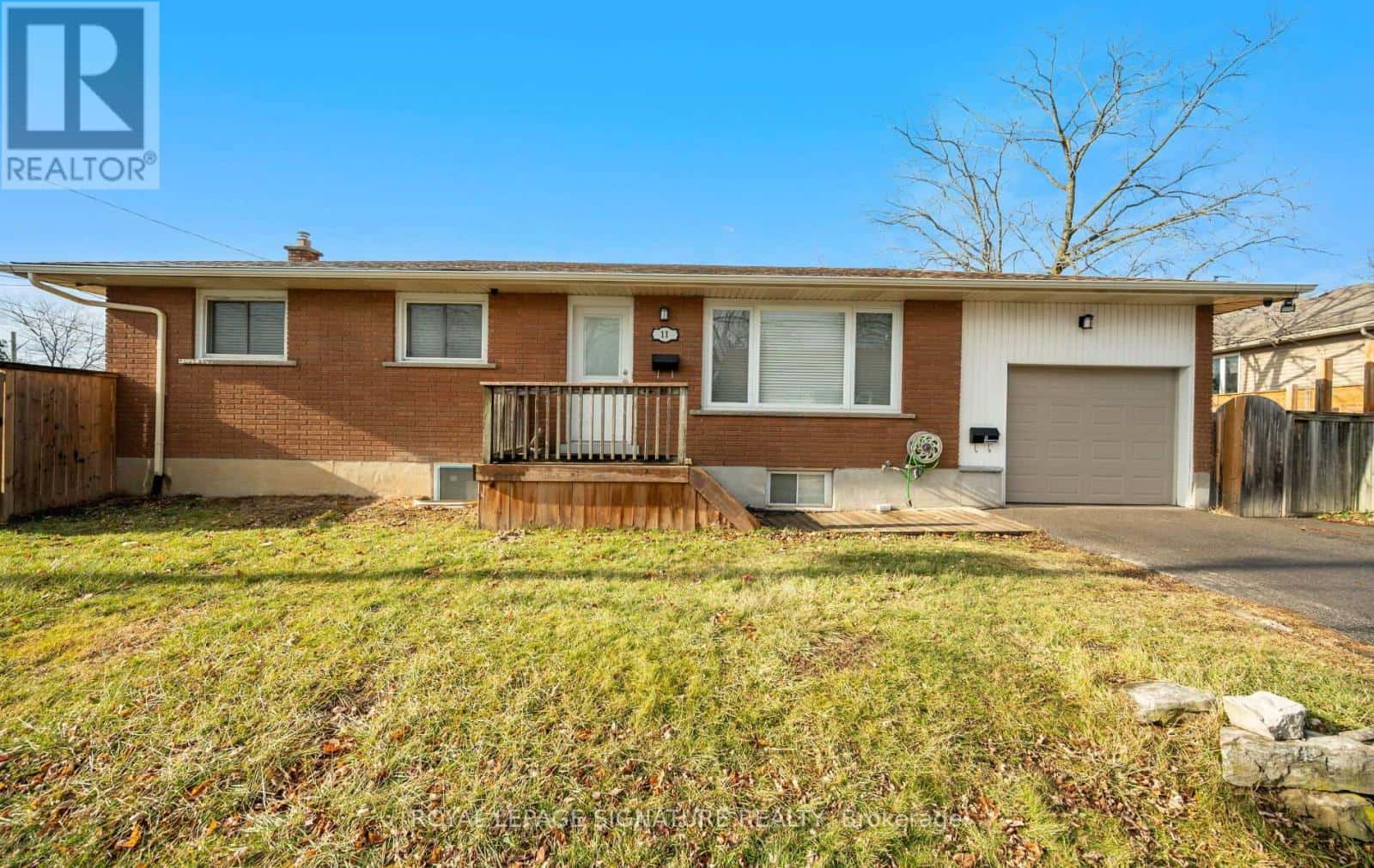 11 ROCKWOOD AVENUE — St. Catharines (Secord Woods), Ontario - Photo 3 of 50