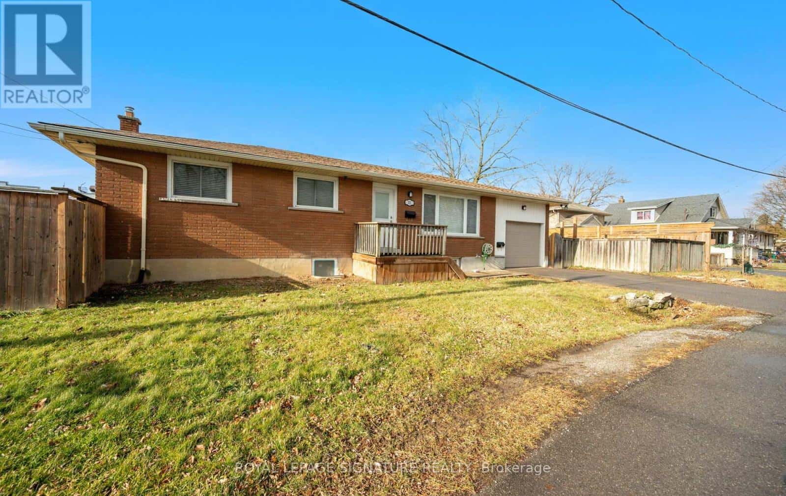 11 ROCKWOOD AVENUE — St. Catharines (Secord Woods), Ontario - Photo 4 of 50