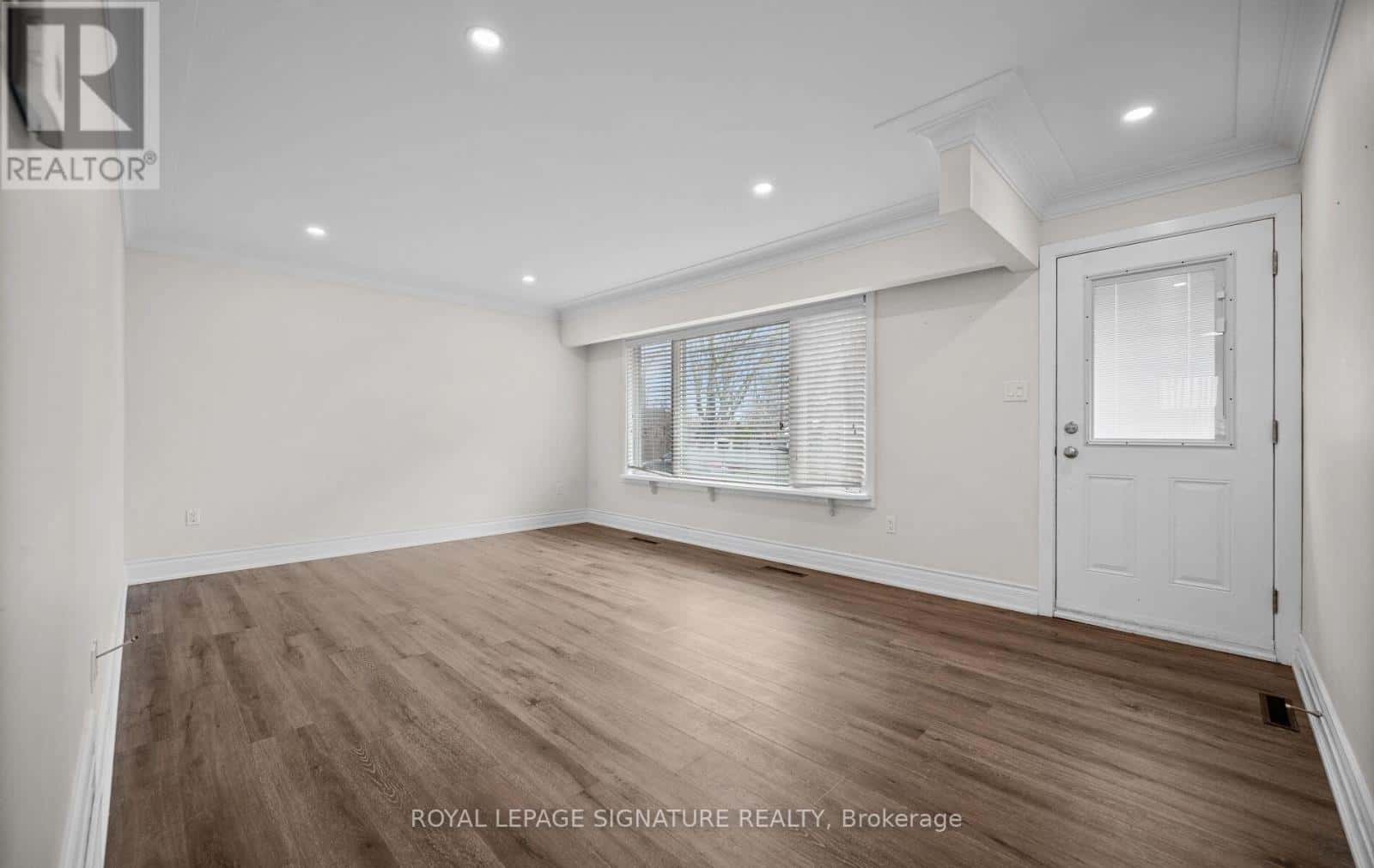 11 ROCKWOOD AVENUE — St. Catharines (Secord Woods), Ontario - Photo 5 of 50