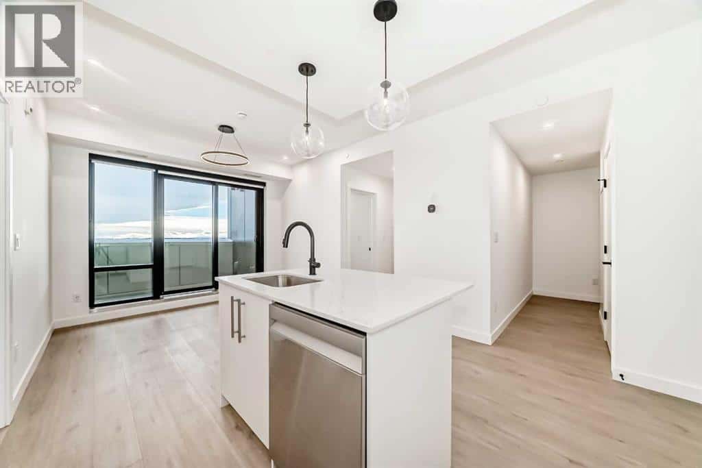 817, 8375 Broadcast Avenue SW — Calgary, Alberta - Photo 5 of 48