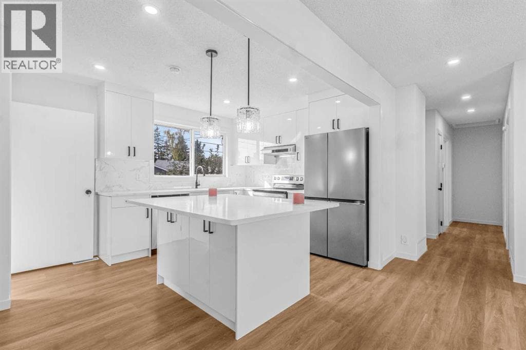 631 58 Street SE — Calgary, Alberta - Main photo