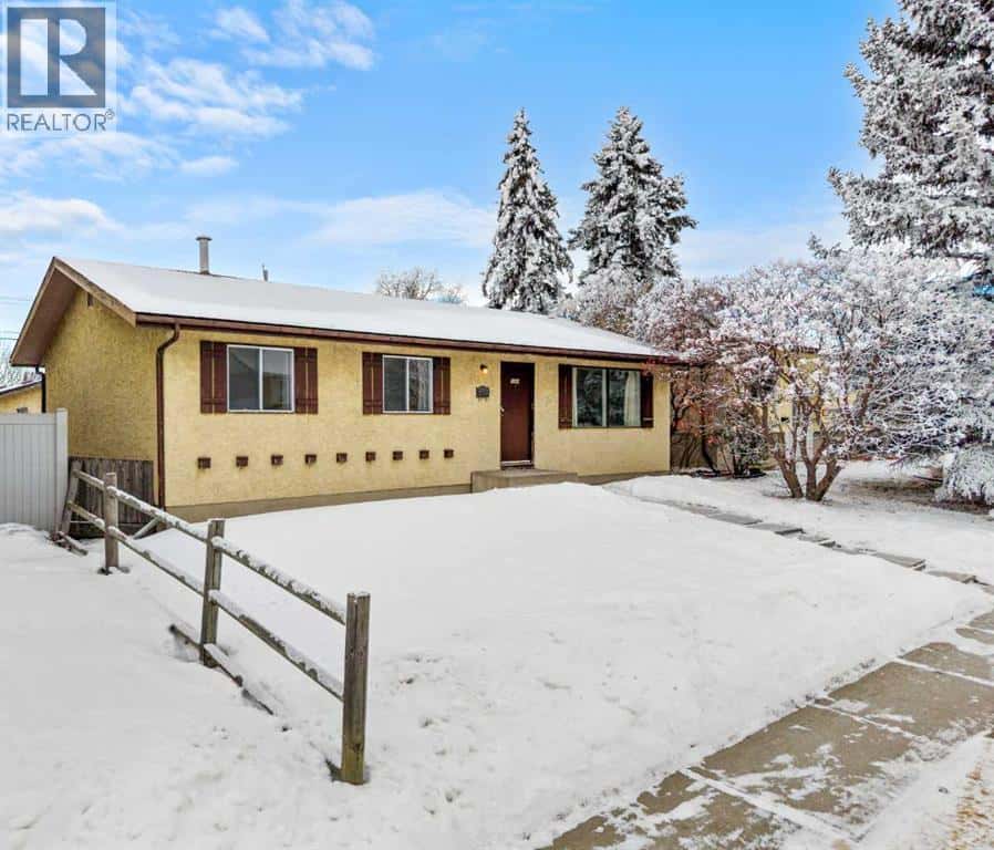 1151 Marcombe Crescent NE — Calgary, Alberta - Photo 2 of 43