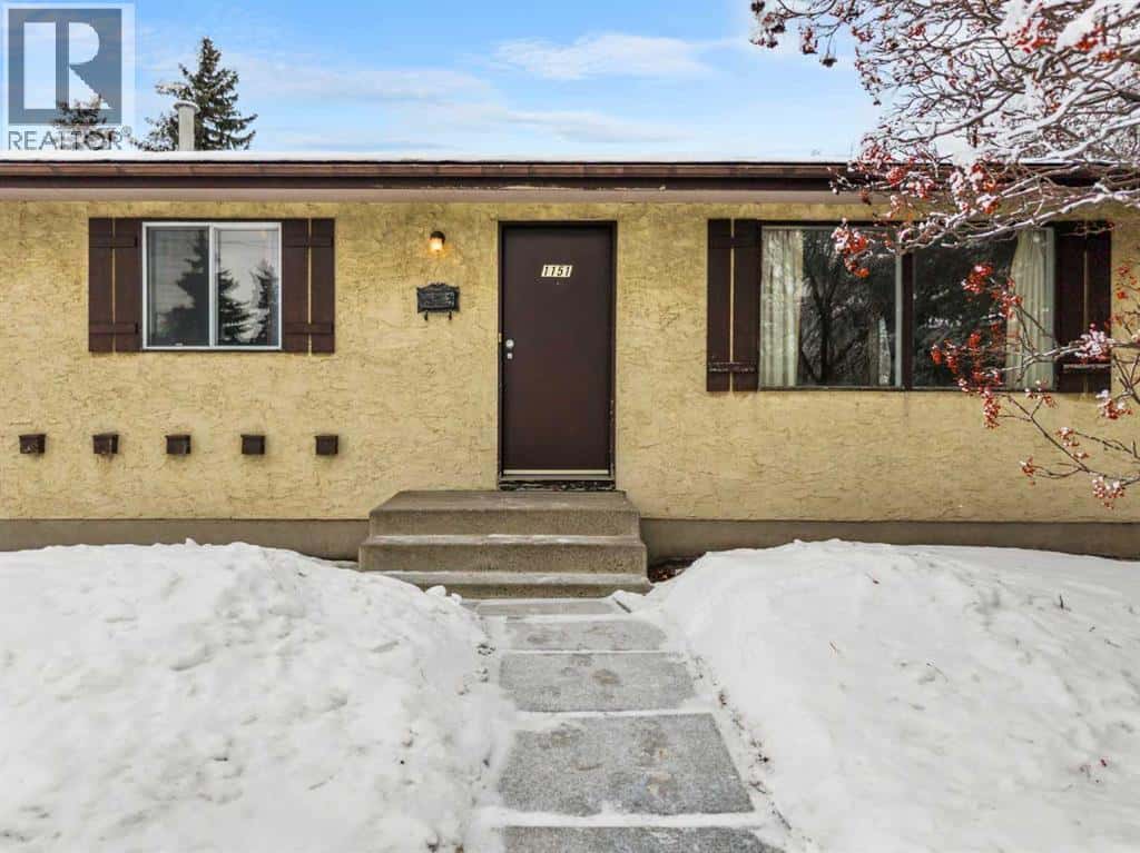 1151 Marcombe Crescent NE — Calgary, Alberta - Photo 3 of 43