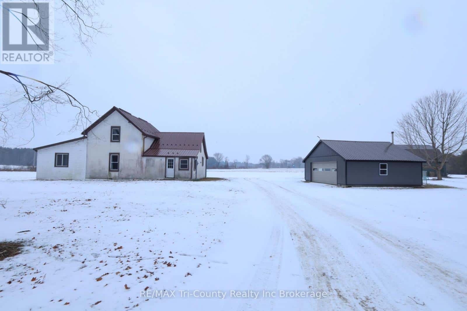 1225 1ST CONCESSION ENR ROAD — Norfolk, Ontario - Photo 2 of 25