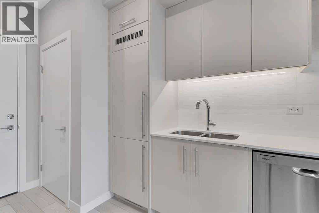 516, 8230 Broadcast Avenue SW — Calgary, Alberta - Photo 3 of 28